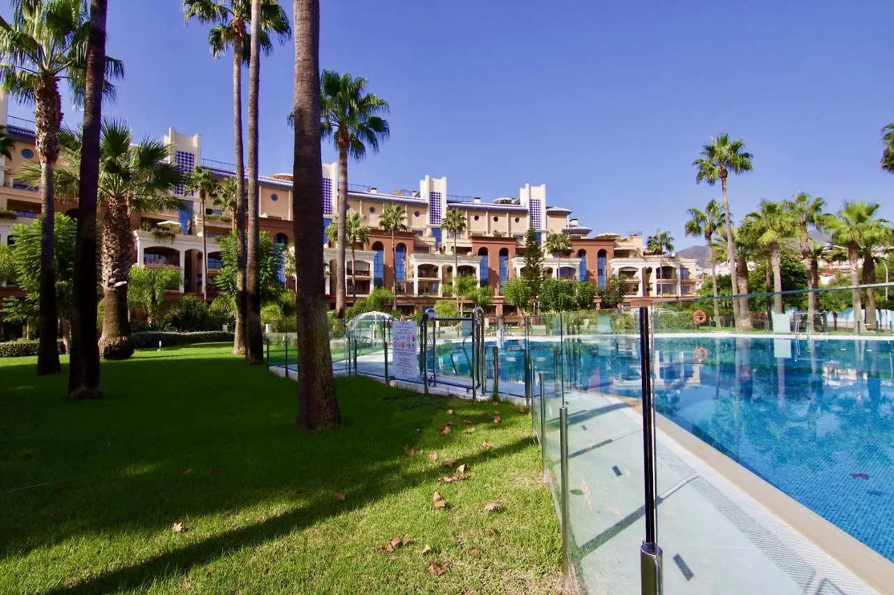 Apartment 797 Holiday Rentals - Bellagio: Beachfront Elegance with Indoor & Outdoor Pools Benalmadena