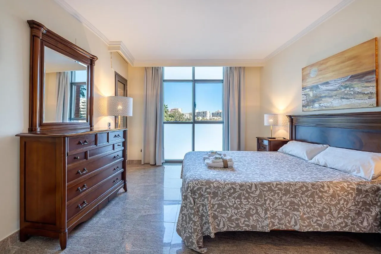 797 Holiday Rentals - Bellagio: Beachfront Elegance with Indoor & Outdoor Pools Benalmadena 0*,  Spain