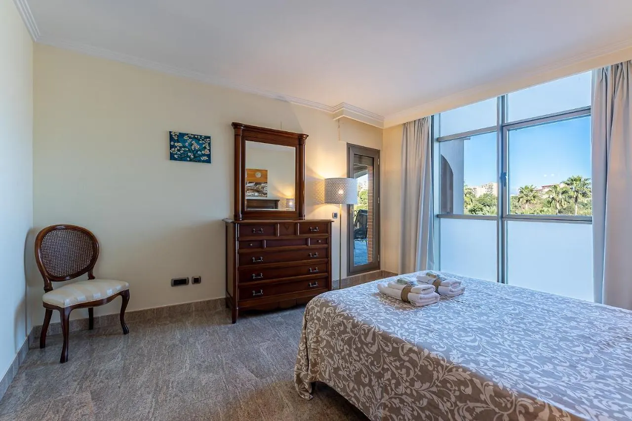 797 Holiday Rentals - Bellagio- Elegante Piso Para 6 A 1 Min De La Playa, Con Piscina Interior Y Exterior, Spa Con Jacuzzi 베날마데나코스타 0*,